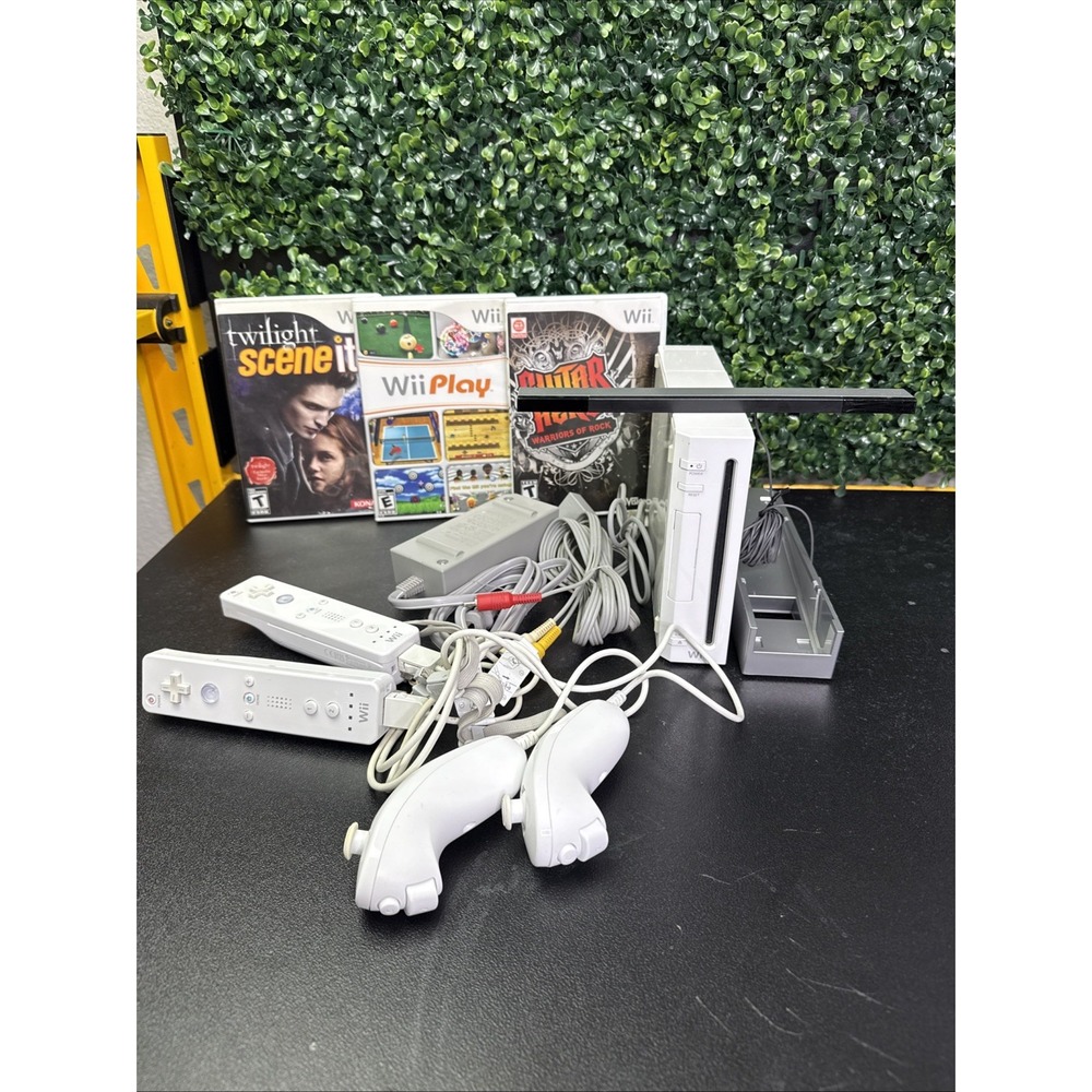 Nintendo Wii Console RVL-001 + Games Lot, controllers, cords - WORKING - TESTED